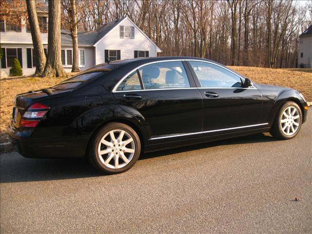 2007 Mercedes-Benz S-Class 4WD Supercab 145 Lariat