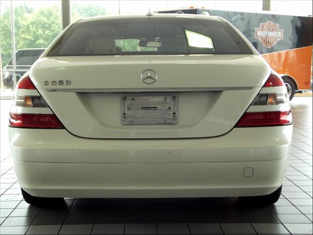 2007 Mercedes-Benz S-Class 4WD Supercab 145 Lariat