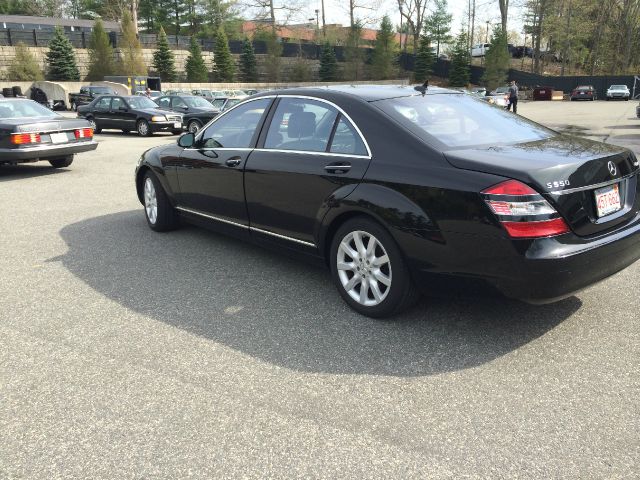 2007 Mercedes-Benz S-Class L.T. 4-w.d. 5.3L