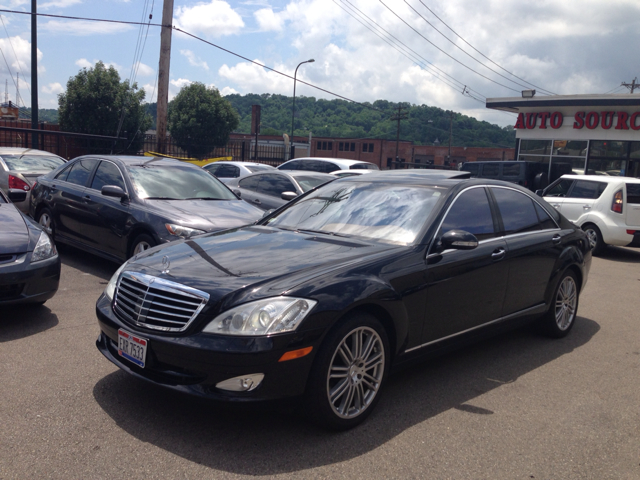 2007 Mercedes-Benz S-Class 4WD Supercab 145 Lariat