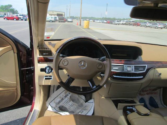 2007 Mercedes-Benz S-Class 4WD Supercab 145 Lariat