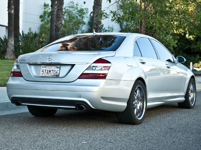 2007 Mercedes-Benz S-Class 4WD Supercab 145 Lariat