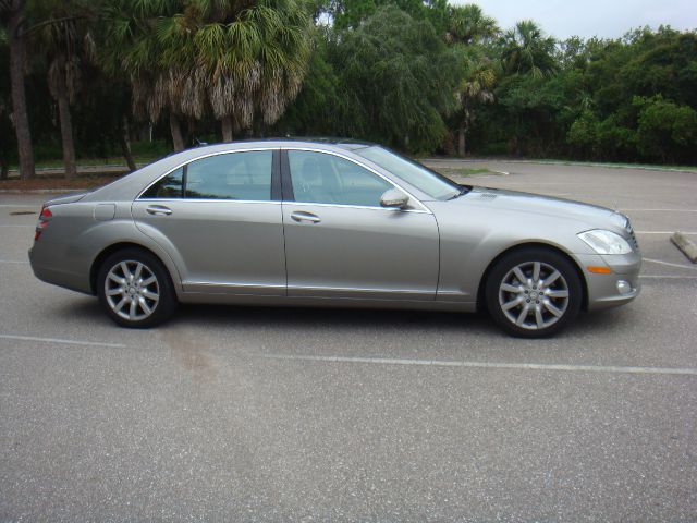 2008 Mercedes-Benz S-Class 4WD Supercab 145 Lariat