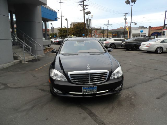 2009 Mercedes-Benz S-Class STI W/silver Wheels