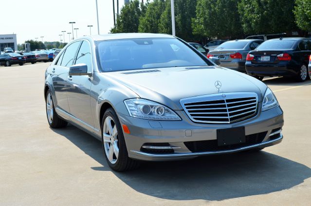 2010 Mercedes-Benz S-Class 4WD Supercab 145 Lariat