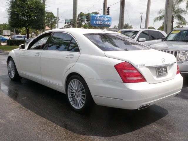 2010 Mercedes-Benz S-Class Unknown