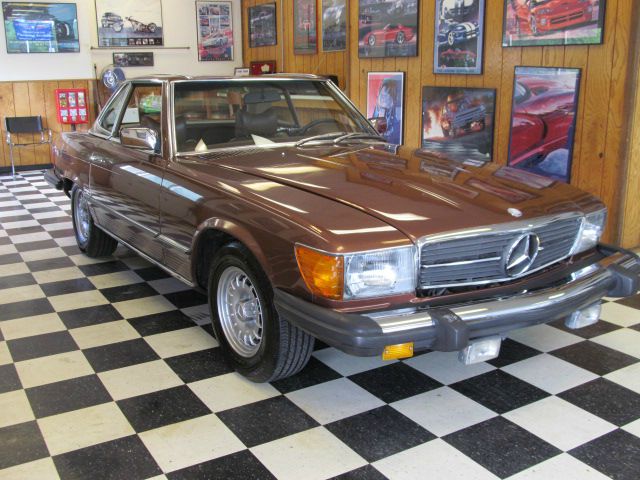 1976 Mercedes-Benz SL-Class Laramie - XLT