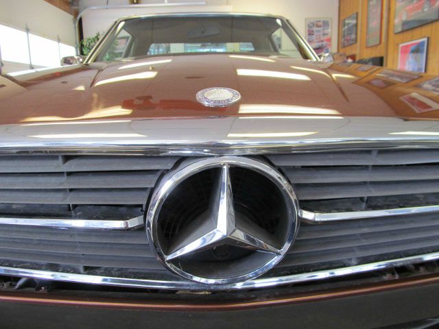 1976 Mercedes-Benz SL-Class Laramie - XLT