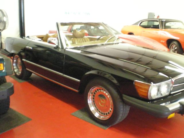 1976 Mercedes-Benz SL-Class Laramie - XLT