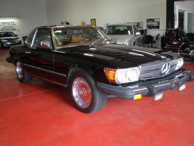 1976 Mercedes-Benz SL-Class Laramie - XLT