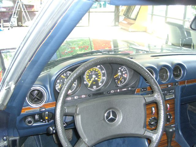 1983 Mercedes-Benz SL-Class FWD 4dr CXL W/1xl SUV