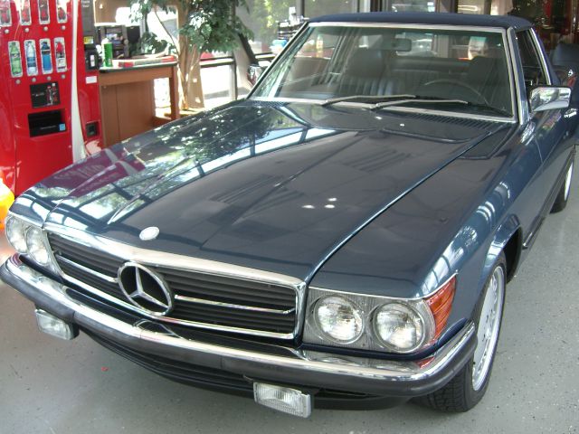 1983 Mercedes-Benz SL-Class FWD 4dr CXL W/1xl SUV