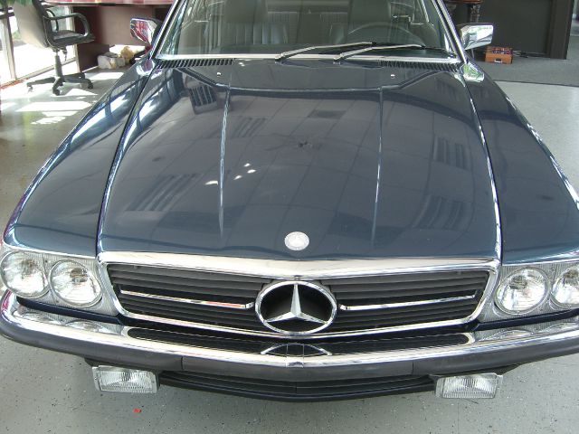 1983 Mercedes-Benz SL-Class FWD 4dr CXL W/1xl SUV