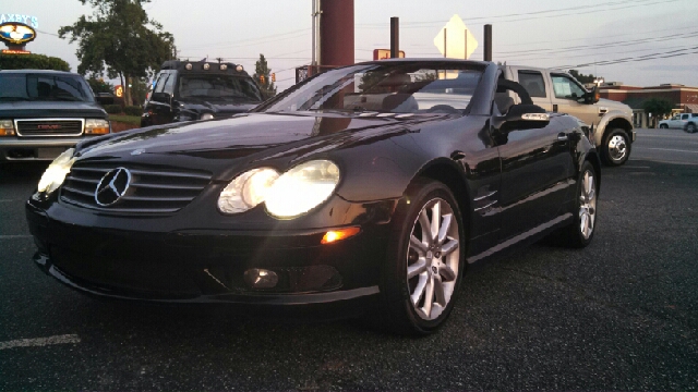 2003 Mercedes-Benz SL-Class 4dr S Tiptronic