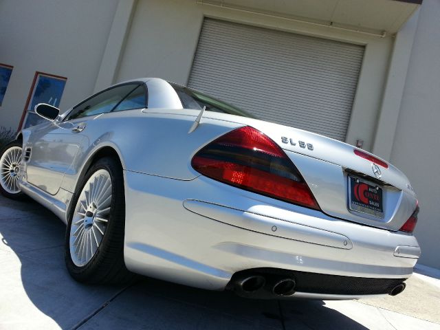 2004 Mercedes-Benz SL-Class 2WD XLT Styleside