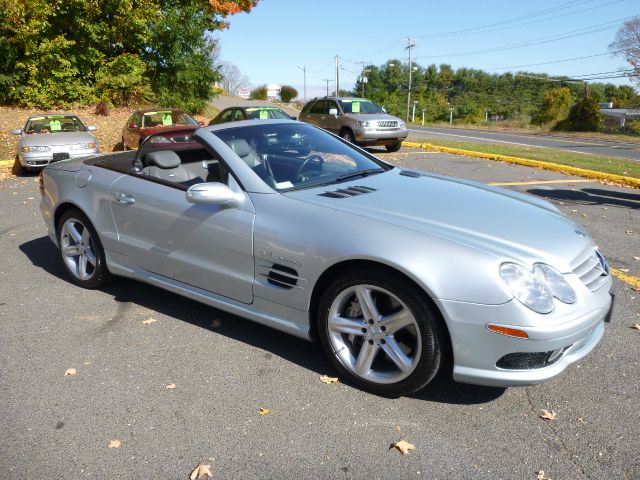 2004 Mercedes-Benz SL-Class 2WD XLT Styleside