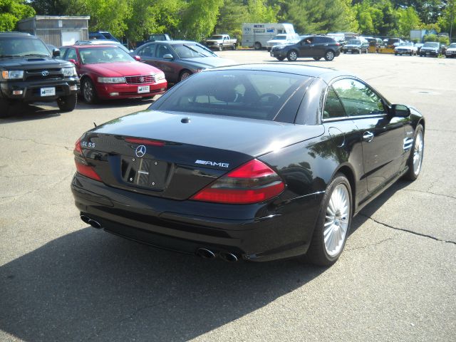 2005 Mercedes-Benz SL-Class 2WD XLT Styleside