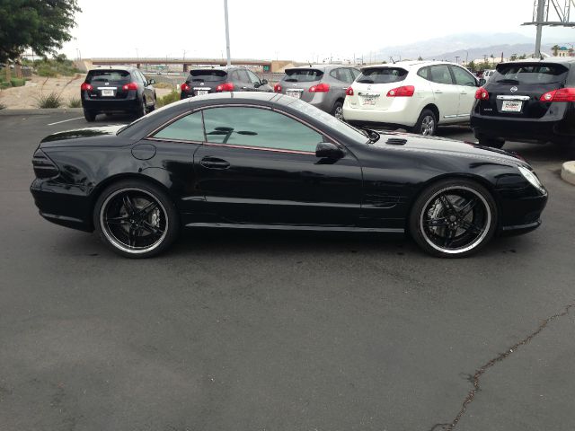 2005 Mercedes-Benz SL-Class 2WD XLT Styleside