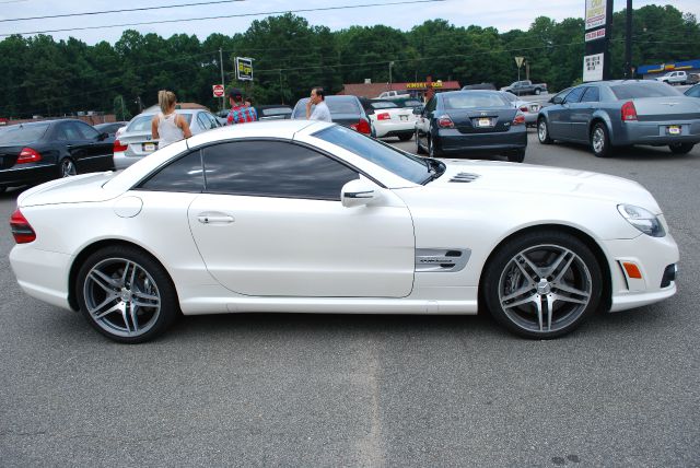 2009 Mercedes-Benz SL-Class Double Cab