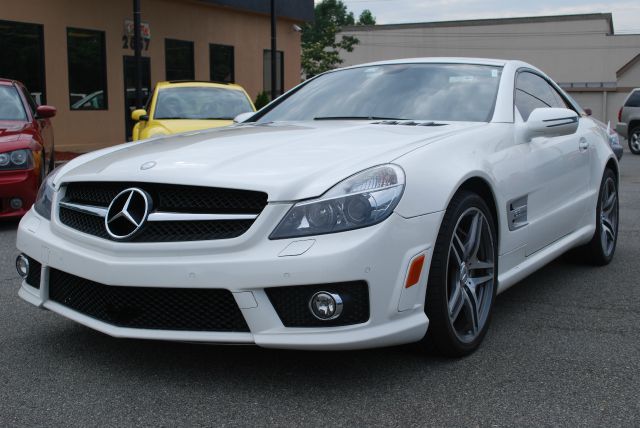 2009 Mercedes-Benz SL-Class Double Cab