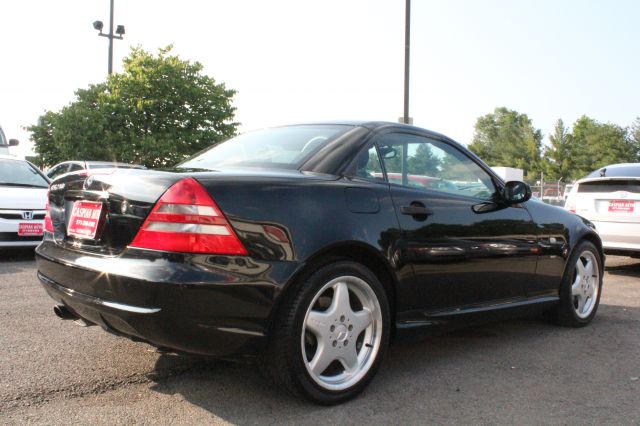 2000 Mercedes-Benz SLK-Class LE Clean Car Fax Priced To Go