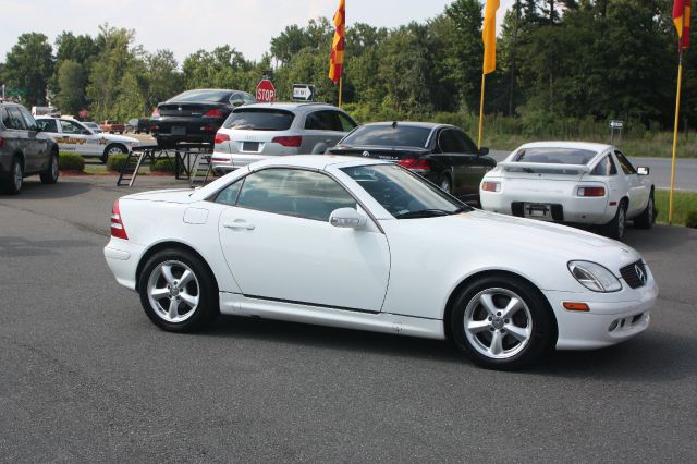 2001 Mercedes-Benz SLK-Class Crew Cab FX4 4WD