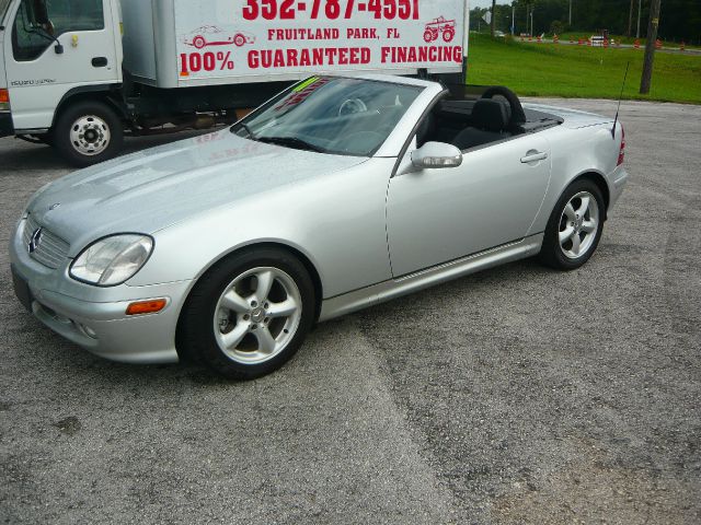 2001 Mercedes-Benz SLK-Class Navigation Package Sedan