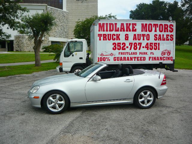 2001 Mercedes-Benz SLK-Class Navigation Package Sedan