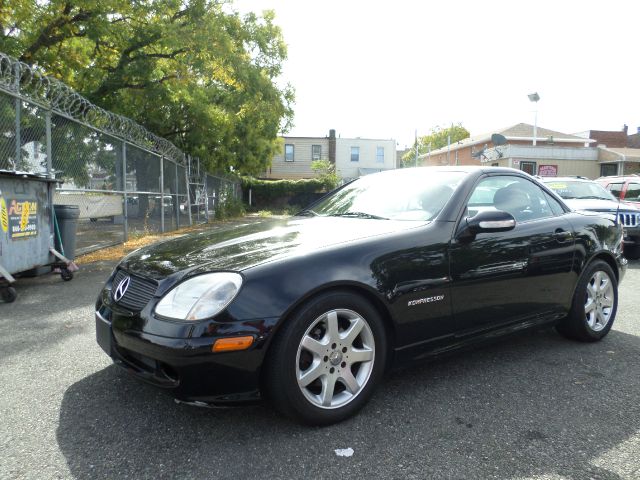 2001 Mercedes-Benz SLK-Class 2dr HB DSG Hatchback