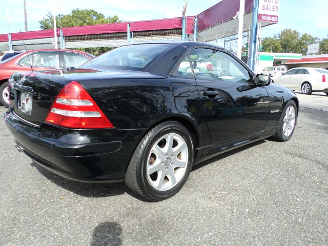 2001 Mercedes-Benz SLK-Class 2dr HB DSG Hatchback