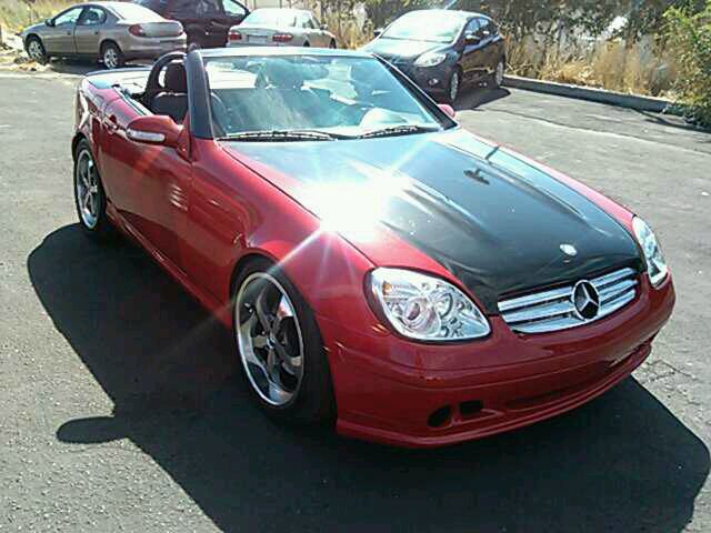 2001 Mercedes-Benz SLK-Class Navigation Package Sedan