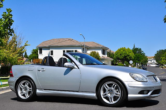 2002 Mercedes-Benz SLK-Class LS 2500hd Ext Cab