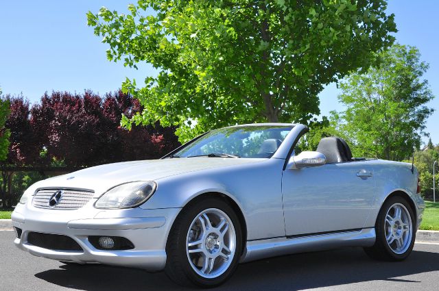 2002 Mercedes-Benz SLK-Class LS 2500hd Ext Cab