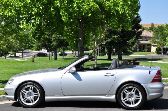 2002 Mercedes-Benz SLK-Class LS 2500hd Ext Cab