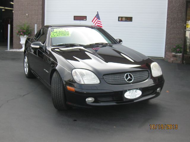 2002 Mercedes-Benz SLK-Class Limited 7-passenger