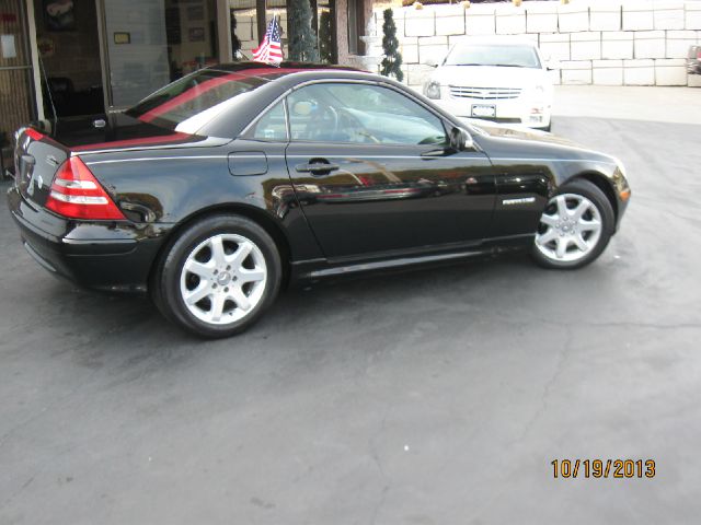 2002 Mercedes-Benz SLK-Class Limited 7-passenger