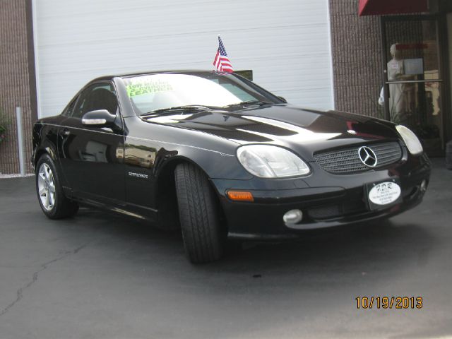 2002 Mercedes-Benz SLK-Class Limited 7-passenger