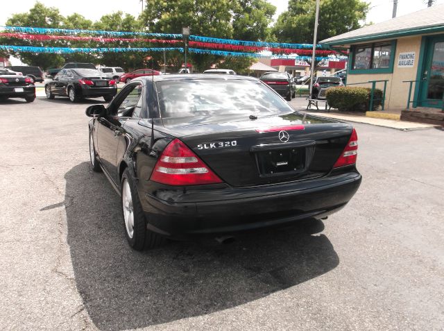 2002 Mercedes-Benz SLK-Class Navigation Package Sedan