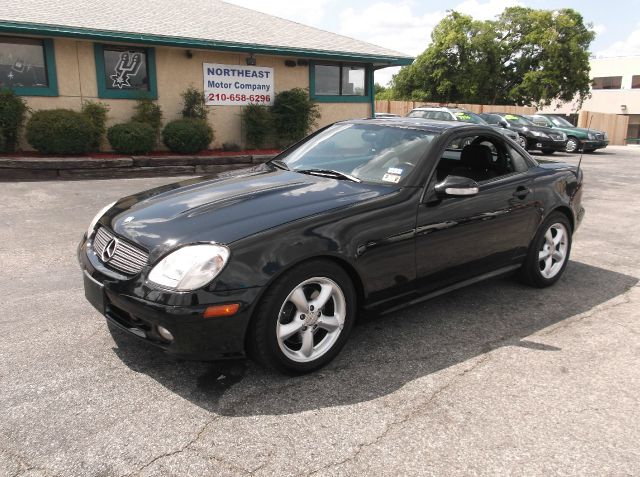 2002 Mercedes-Benz SLK-Class Navigation Package Sedan