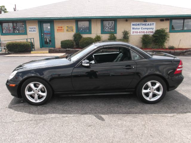 2002 Mercedes-Benz SLK-Class Navigation Package Sedan