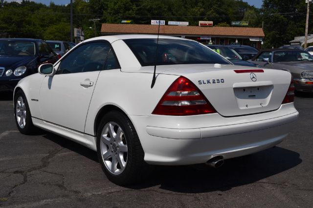 2002 Mercedes-Benz SLK-Class Limited 7-passenger