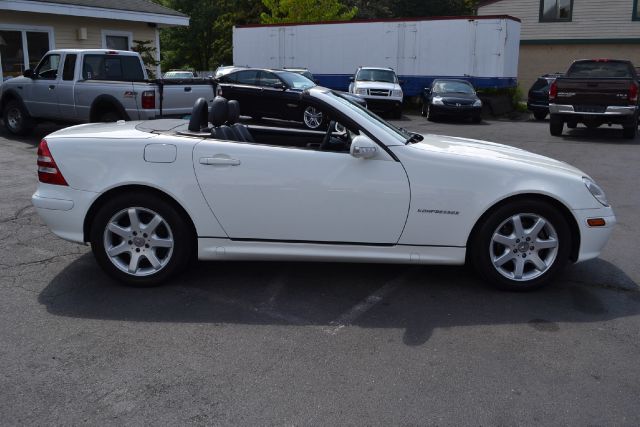 2002 Mercedes-Benz SLK-Class Limited 7-passenger