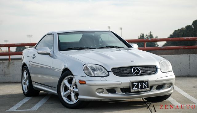 2003 Mercedes-Benz SLK-Class 4WD 5.3L 3RD ROW