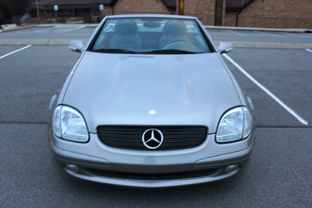 2003 Mercedes-Benz SLK-Class Limited 7-passenger