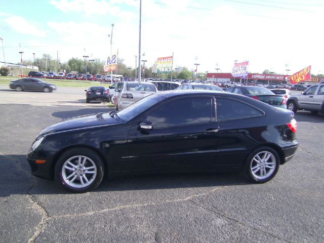 2003 Mercedes-Benz SLK-Class Limited 7-passenger