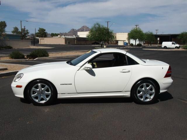 2003 Mercedes-Benz SLK-Class Limited 7-passenger