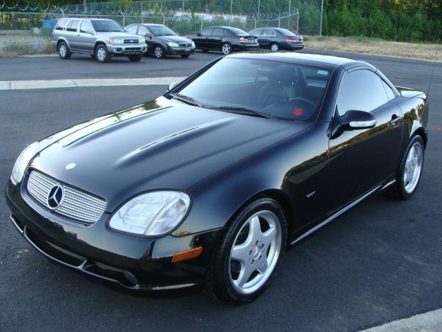 2001 Mercedes-Benz SLK Class 2dr HB DSG Hatchback