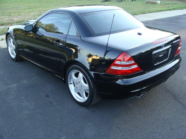 2001 Mercedes-Benz SLK Class 2dr HB DSG Hatchback