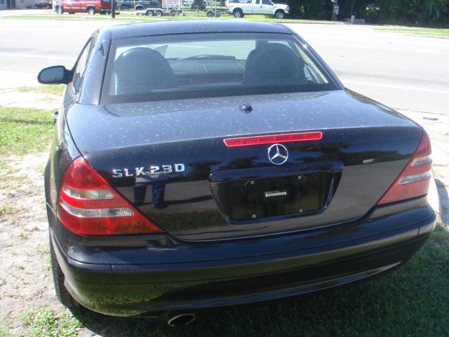 2001 Mercedes-Benz SLK Class 2dr HB DSG Hatchback