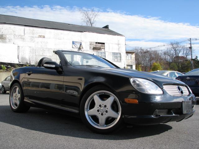 2001 Mercedes-Benz SLK Class 2dr HB DSG Hatchback